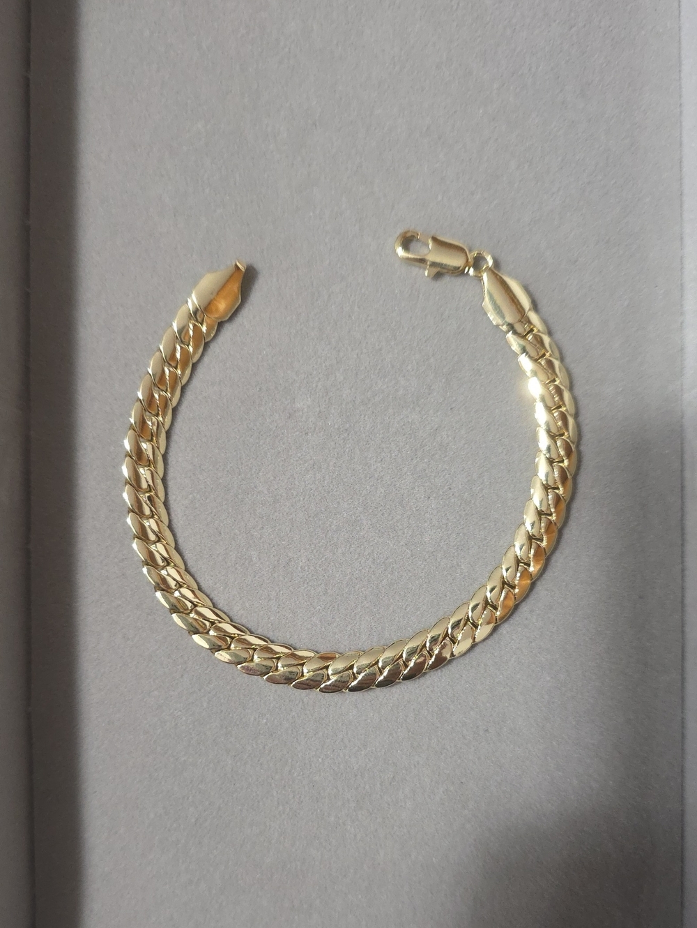 Gold Men's Curb Chain Bracelet - Sleek Double Link Design
